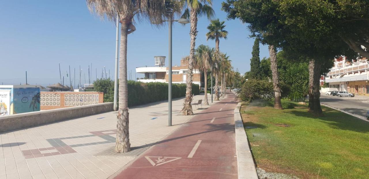 Casa 1ª Linea Paseo Maritimo Torre Del Mar Apartment Екстериор снимка